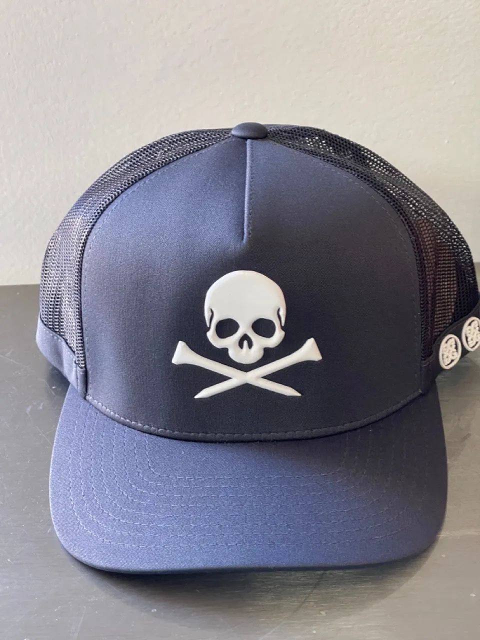Gfore Golf Cap Embroidered SKULL & T'S Trucker Snapback charcoal G4AS21H21