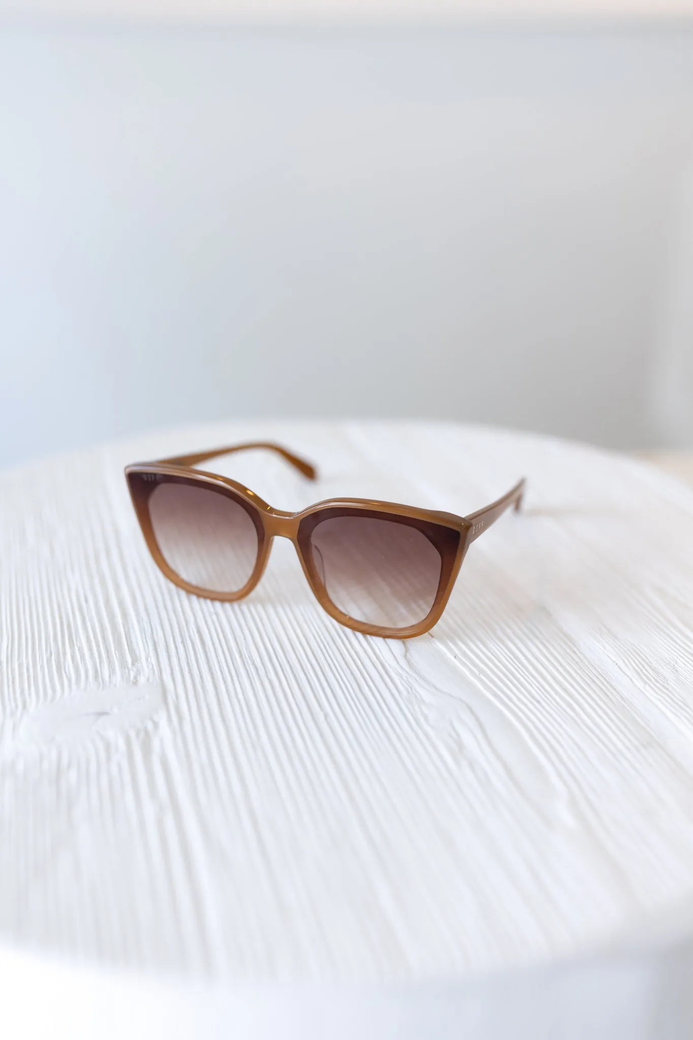 Gjelina Caramel   Brown Gradient Sunglasses by DIFF