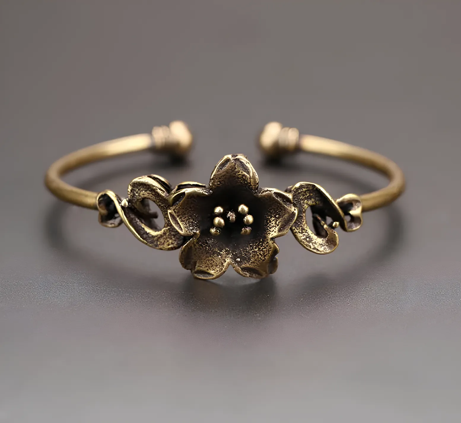 Retro Vintage Brass Flower Cuff Bracelet  Timeless Elegance in Pure Copper