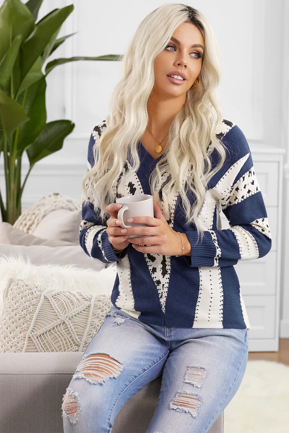 Women's Fashion Blue Animal Print Accent V Neck Sweater